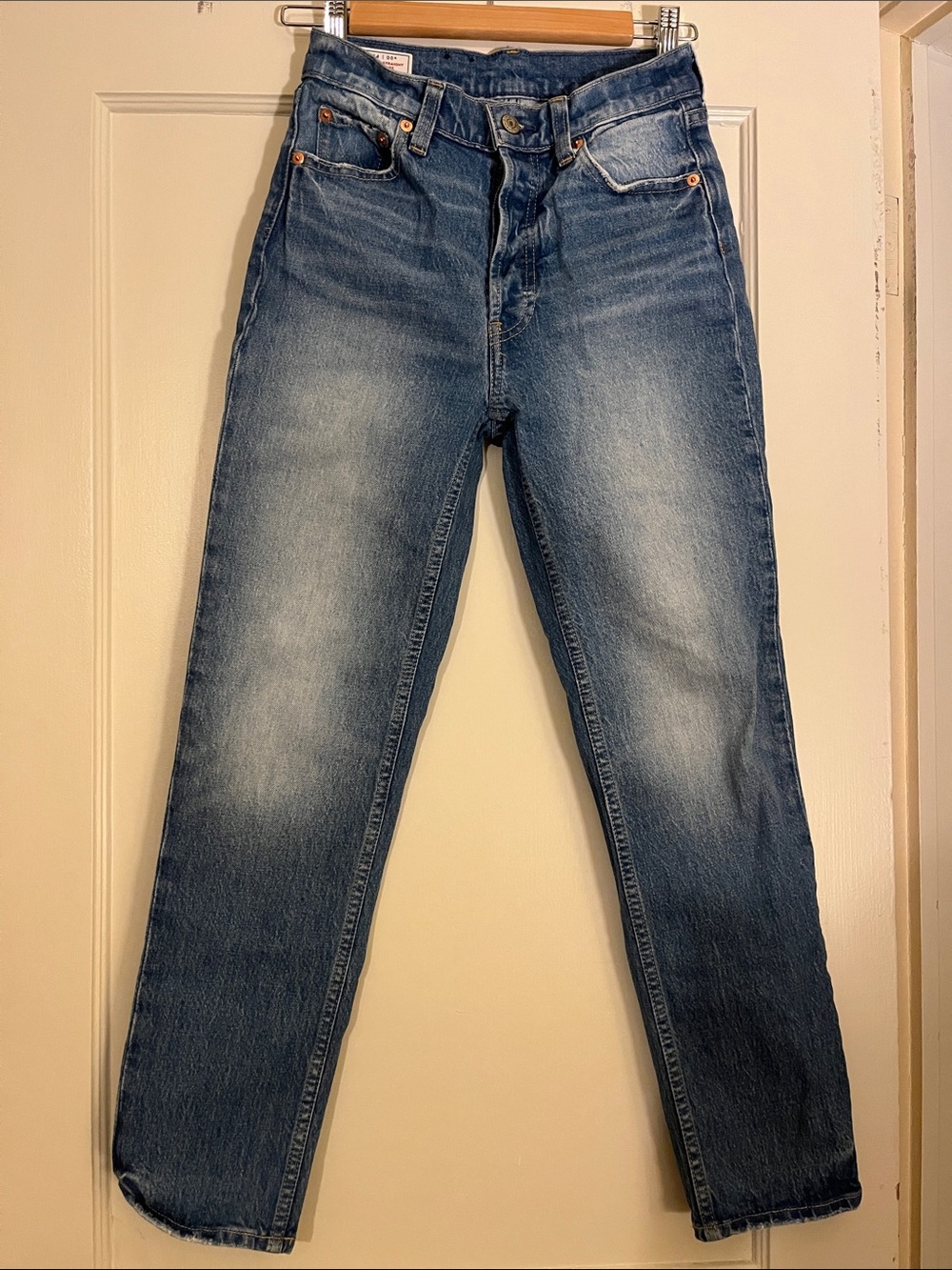GAP Women's Straight-Leg Vintage Blue Jeans